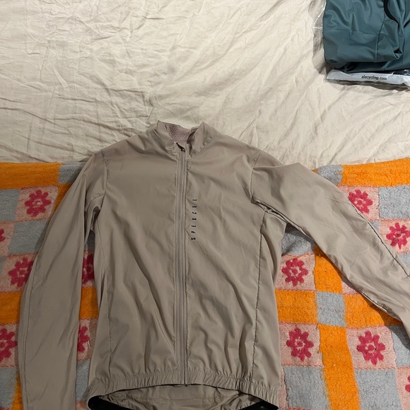 BUNDLE of two cycling jackets from Spexcel - Picture 8 of 9